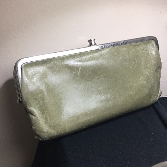 HOBO Lauren Wallet - Picture 1 of 8
